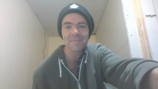 brian4300 me  6. fénykép