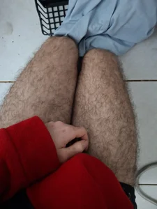 virginhairyboy20's photo