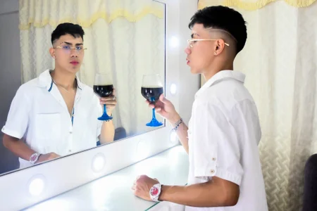 loving wine od AlanNaughty  snímek