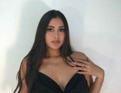 AmbarJames_ Beutiful girl Foto 2