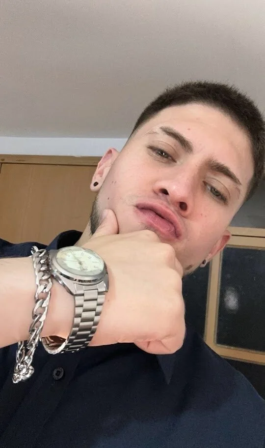 SebastianMaximoff_ Gambar Trending 3830