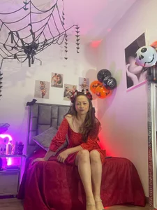 🖤 ​​This little witch comes to tempt you 🔥 de Giovanela_rose  6 Imagens