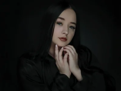 LaraBenson_ My vibe Pic 3