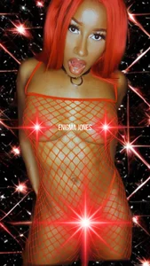 EnigmaJones20 Public Fotka