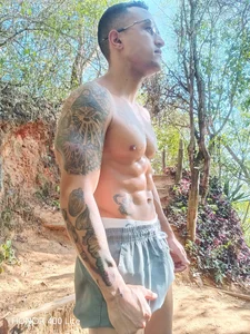 Hello de Fitneehot  5 Imagens