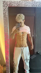 Deiv_SW1 Some pics taken by the phone of me Gambar