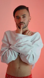 jakemagnus Not everything wrapped is meant to be hidden. Pic 4