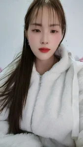 ezabel- Public Poză