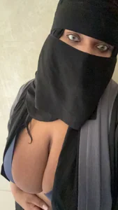 Submissive_ArabPublic图片 2