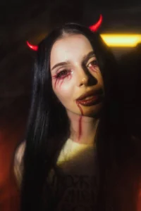 Eva_Mayers All Hallows' Eve Bilde 3