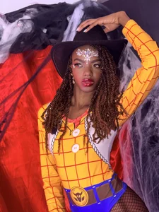 Riri_Blonde10 Naughty Ebony Cowgirl Poză 3