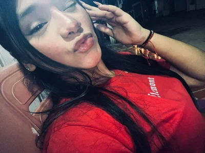Karelyss_1 Public Pic 4