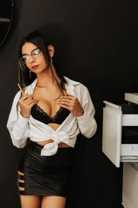 Caeli_Thalyana sexy secretary Pic 5