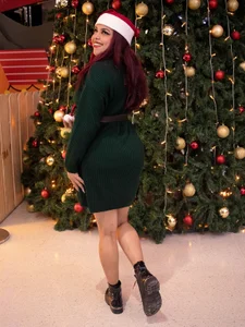 Mehlany_Moretz merry christmas love Pic 7