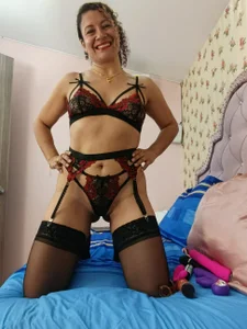 crystal_watson0 Would you like to take off my lingerie? slika 2