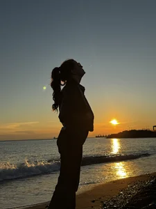 HaleyReedme A walk in the sea 🌊 side ❤️🌅 사진 5