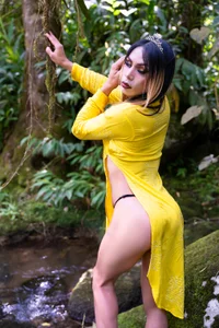 Daliana_Gounbolt 🌙 Seduction flows naturally through me. Pic 2