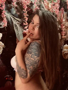 bitch69Horny I am Poză 2