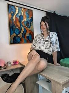 UR SEXY SECRETARY!😍😍 de Esmeralda20  2 Imagens