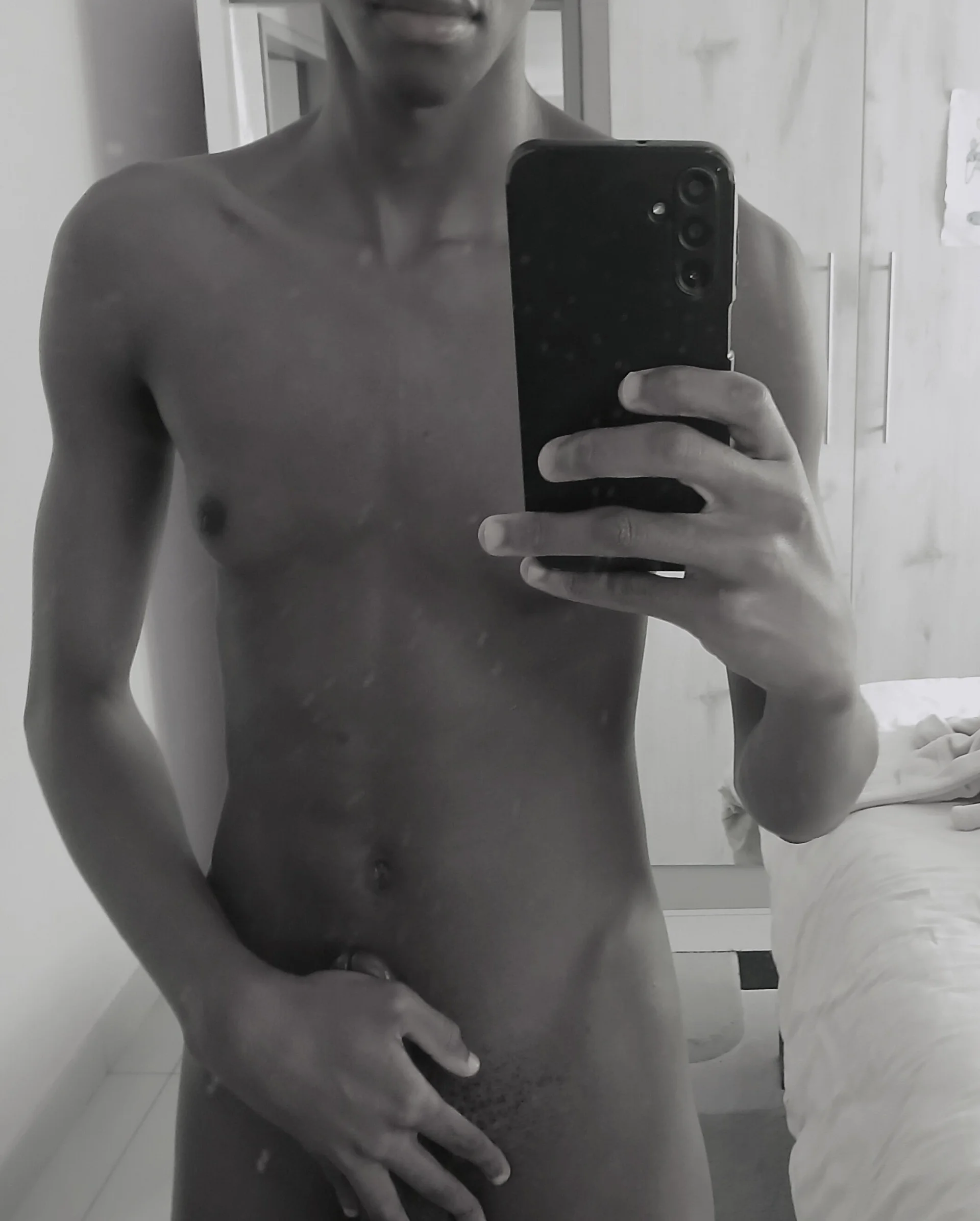 theyhatelustin Public зображення