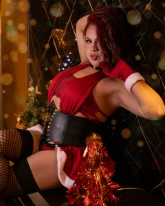 kimCosseyy merry christmas Pic 3