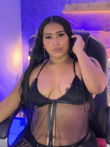 brithanycampbell sexy body glamurosa Pic 4