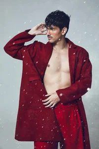 bbbeachboy 💙 COLD HEART 💙  3টি ছবি