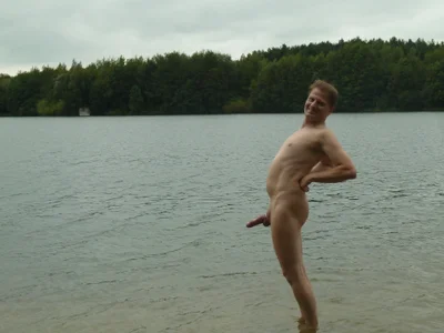 johntheguy8@xh Outdoor nude Foto 4