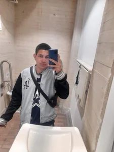 Tony_Zackk Public Pic 3