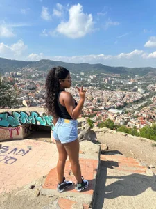 MichaelaCox A sunny day Foto 5