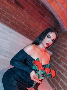 KateSunder Miss Addams Pic 7