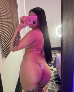 Emmie_Hot Emmie Pic 3