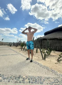 Iam_yourbabyprincess_XD En la playita siendo sexy Foto