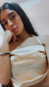 Saraclarker Elegant Pic 4