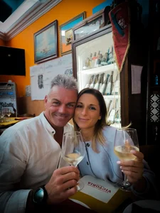 ChrisLauParejaReal Public Bilde 2