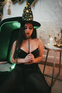 AliceHarper_ Forbidden Charm 사진 4