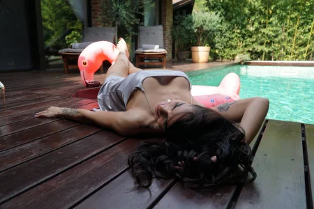 PlayfulShow dinner date Pic 5