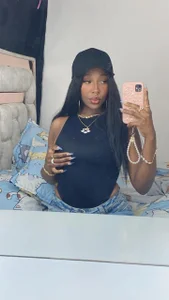 MrEbonybdsm Public  2টি ছবি