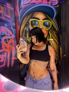 KimVelezzso sexy Bild 3