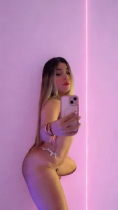 EmilyRicci_ hello Bilde