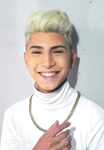 mau_checkik_Public Bild