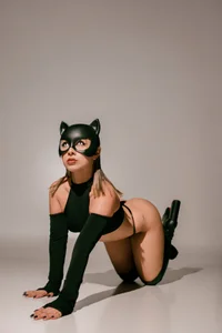 GretaVelvetのCatwoman is here🐈‍⬛🌃✨の 9枚の写真