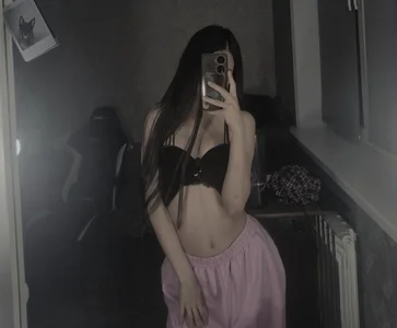 ❤️ de Mia_blissss  5 Imagens