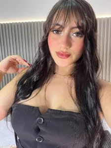 Wild_Roses Bella's birthday🥳 Pic 2