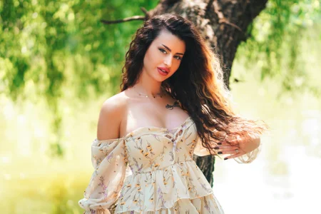 Alice_Voss Nature vibes Pic 4