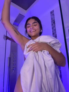 GiselOrtiz What if you drop my towel off and we take a shower together? Pic 4