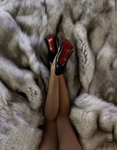 ZyraGoddes Public Foto 6