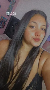 melody-tarlybeautiful latin girl Bild 4