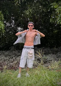 lian_cameron your favorite skinny guy Foto 7