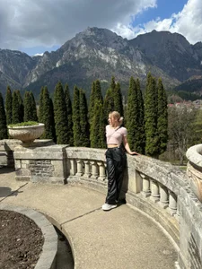 LucyLextonX kullanıcısının Holiday girl 🌲✈ albümü -  7 fotoğraf